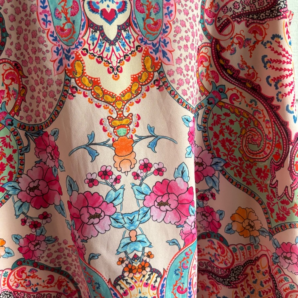 Tabitha Webb Silky Patterned Blouse - Picture 3 of 7